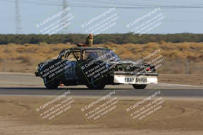 media/Oct-02-2022-24 Hours of Lemons (Sun) [[cb81b089e1]]/915am (I-5)/